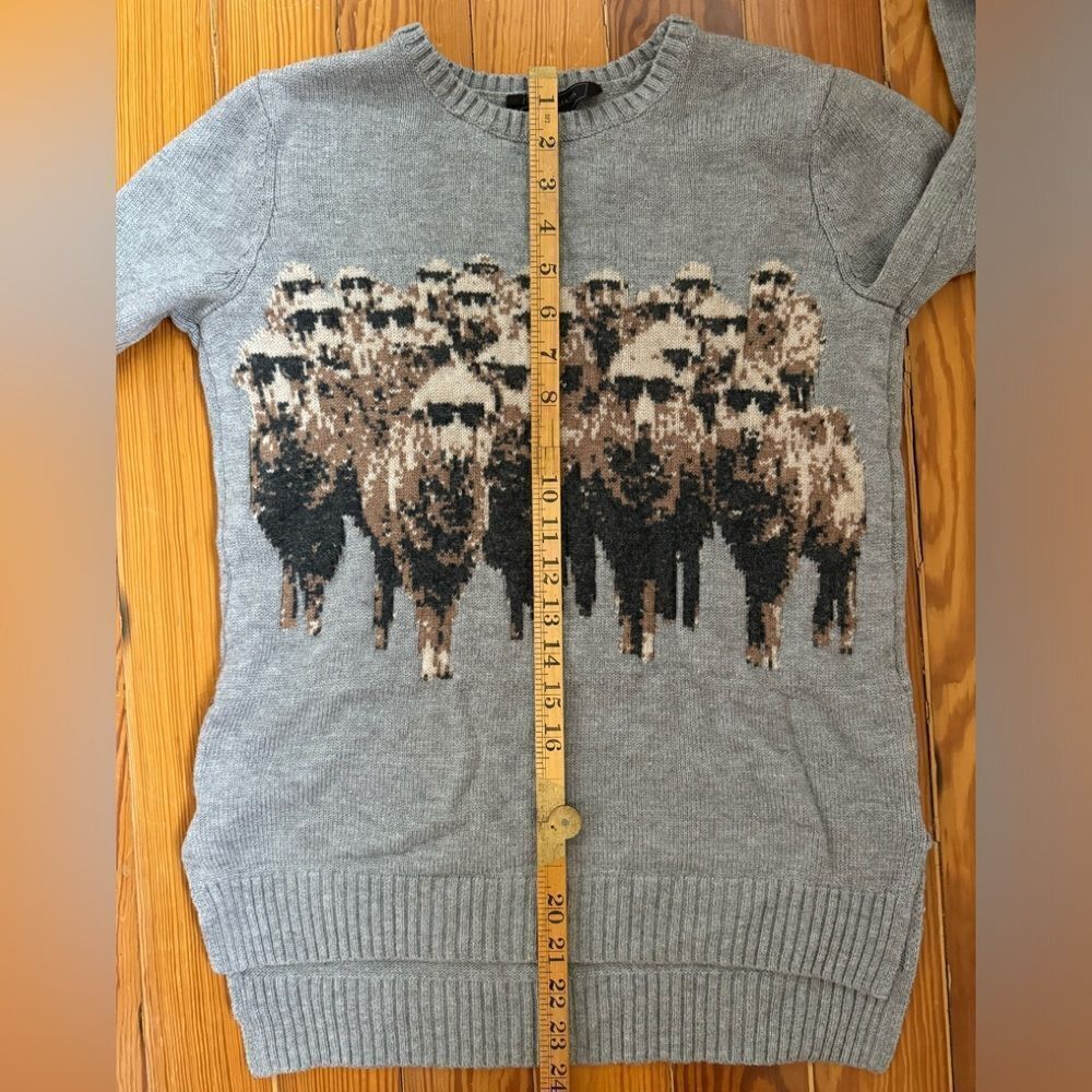 BCBG MaxAzria Sweater - Picture 7 of 8